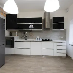 Apartman Park, Monza